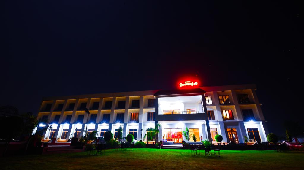 Geetanjali Hotel & Motel Бхаратпур Экстерьер фото
